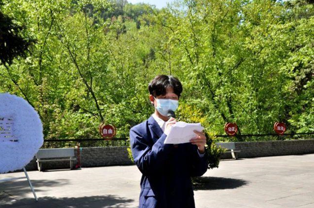 信息工程系“緬懷革命先烈、傳承紅色基因、爭做報國青年”黨史學習教育團日活動