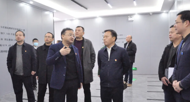 畢節(jié)市委常委、市委統(tǒng)戰(zhàn)部部長陳宗俊赴畢節(jié)工業(yè)職業(yè)技術(shù)學(xué)院調(diào)研