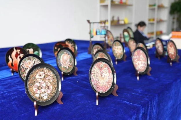競賽進行時｜我院開展黔西北民族民間工藝技藝體驗活動，技能大賽與文化傳承同行
